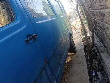 GMC: Mercedes-Benz T1: 1988 г., 2.9 л, Механика, Дизель, Бус at lalafo.kg — 3 GMC: Mercedes-Benz T1: 1988 г., 2.9 л, Механика, Дизель, Бус — 3