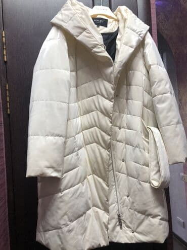 Пуховик женский STYLEX, размер 46. - Цвет: молочный/айвори с лаковым at lalafo.kg Пуховик женский STYLEX, размер 46. - Цвет: молочный/айвори с лаковым