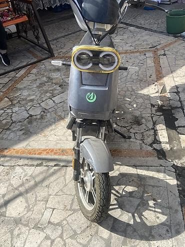 Электроскутер (городской) серого цвета - Электропривод, бесшумное at lalafo.kg Электроскутер (городской) серого цвета - Электропривод, бесшумное