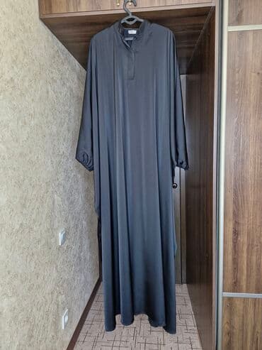 Вечернее платье, Длинная модель, Шелк, С рукавами, XL at lalafo.kg Вечернее платье, Длинная модель, Шелк, С рукавами, XL