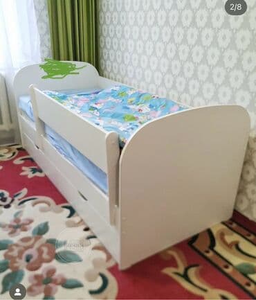 Детская кровать белого цвета с двумя выдвижными ящиками для хранения at lalafo.kg Детская кровать белого цвета с двумя выдвижными ящиками для хранения