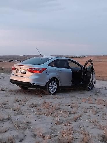 Ford Focus: 2011 г., 1.6 л, Ручные, Бензин, Седан at lalafo.kg Ford Focus: 2011 г., 1.6 л, Ручные, Бензин, Седан