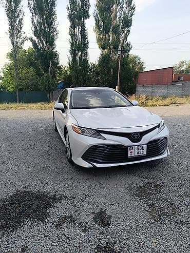 Toyota Camry: 2019 г., 2.5 л, Автомат, Гибрид, Седан at lalafo.kg Toyota Camry: 2019 г., 2.5 л, Автомат, Гибрид, Седан