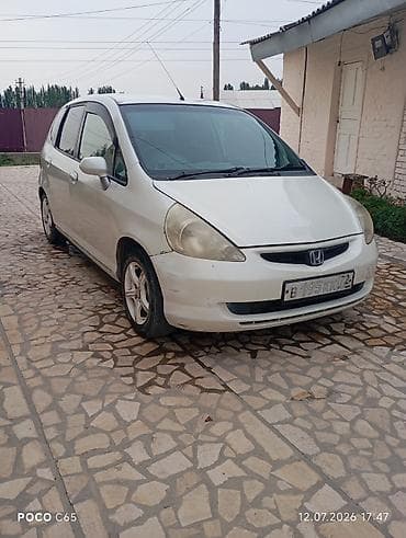 Honda Fit: 2003 г., 1.3 л, Автомат, Бензин, Хетчбек lalafo.kg да Honda Fit: 2003 г., 1.3 л, Автомат, Бензин, Хетчбек
