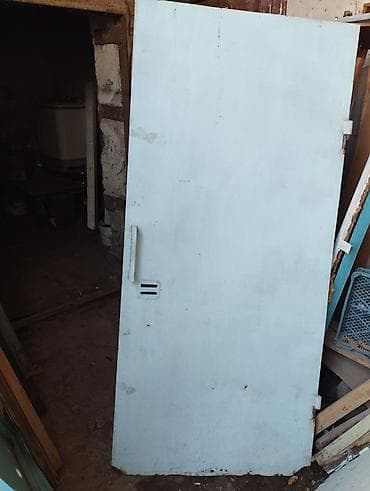 Металлическая дверь для подсобных помещений/гаража/подвала. - at lalafo.kg Металлическая дверь для подсобных помещений/гаража/подвала. -