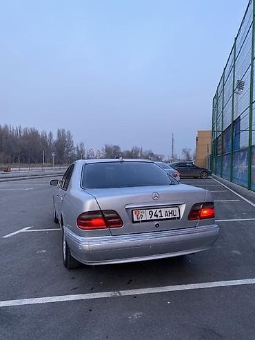 Mercedes-Benz E-Class: 2001 г., 3.2 л, Автомат, Бензин, Седан at lalafo.kg Mercedes-Benz E-Class: 2001 г., 3.2 л, Автомат, Бензин, Седан