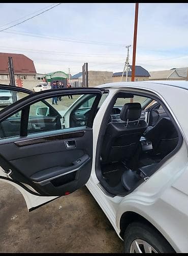 TagAZ: Mercedes-Benz E-Class: 2012 г., 2.2 л, Автомат, Дизель, Седан at lalafo.kg — 6 TagAZ: Mercedes-Benz E-Class: 2012 г., 2.2 л, Автомат, Дизель, Седан — 6