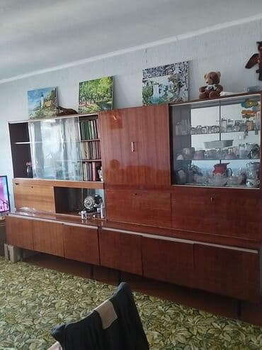 Гарнитур для зала, Б/у, Шкаф, Дерево, цвет - Коричневый at lalafo.kg Гарнитур для зала, Б/у, Шкаф, Дерево, цвет - Коричневый