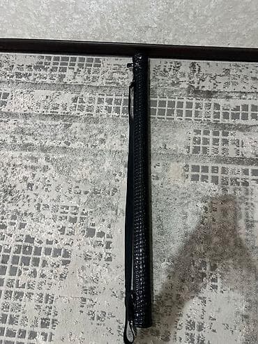 Бильярдный кий разборный с чехлом. - Двухсоставной кий: турняк и шафт at lalafo.kg Бильярдный кий разборный с чехлом. - Двухсоставной кий: турняк и шафт