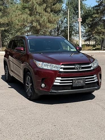 Toyota Highlander: 2017 г., 3.5 л, Бензин at lalafo.kg Toyota Highlander: 2017 г., 3.5 л, Бензин