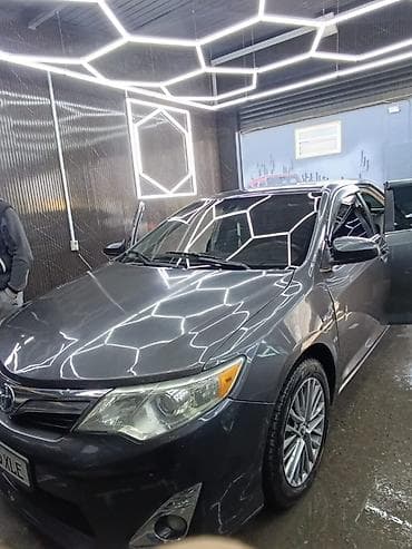 Toyota Camry: 2013 г., 2.5 л, Автомат, Гибрид, Седан at lalafo.kg Toyota Camry: 2013 г., 2.5 л, Автомат, Гибрид, Седан