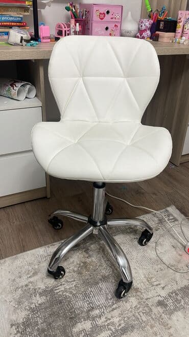 Продаю стул
Белый ракушка -2500 состояние идеальное at lalafo.kg Продаю стул
Белый ракушка -2500 состояние идеальное