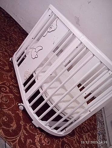 Детская кровать трансформер, Другой тип, цвет - Белый at lalafo.kg Детская кровать трансформер, Другой тип, цвет - Белый