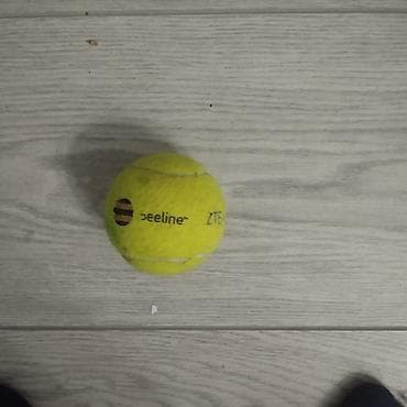 Теннисный мяч Beeline (брендовая серия, лимонно‑жёлтый). - at lalafo.kg Теннисный мяч Beeline (брендовая серия, лимонно‑жёлтый). -