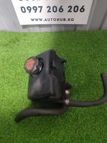 Бачок Volvo 2004 г., Оригинал at lalafo.kg Бачок Volvo 2004 г., Оригинал