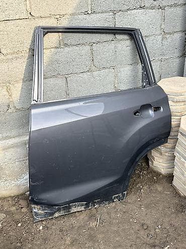 Дверь Задняя левая Subaru, Б/у at lalafo.kg Дверь Задняя левая Subaru, Б/у