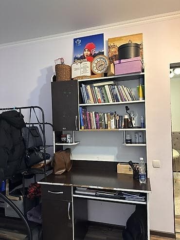 Бычуучу столдор: Компьютердик үстөлү, Текчелери бар lalafo.kg да — 2 Бычуучу столдор: Компьютердик үстөлү, Текчелери бар — 2