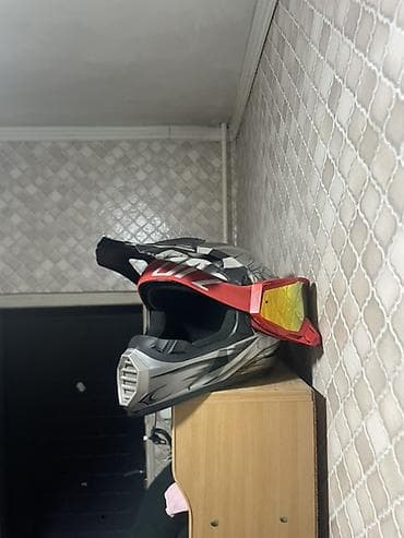 Мотошлем at lalafo.kg Мотошлем