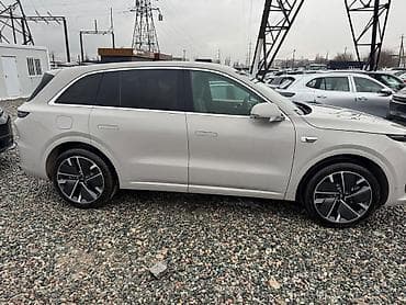 Lixiang: Lixiang L6: 2025 г., 1.5 л, Автомат, Гибрид, Кроссовер at lalafo.kg — 3 Lixiang: Lixiang L6: 2025 г., 1.5 л, Автомат, Гибрид, Кроссовер — 3