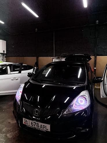 Honda Jazz: 2009 г., 1.3 л, Ручные, Бензин, Хэтчбэк at lalafo.kg Honda Jazz: 2009 г., 1.3 л, Ручные, Бензин, Хэтчбэк