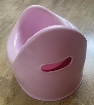 Продаю горшок Chicco. Оригинал. В подарок многоразовая наклейка для at lalafo.kg Продаю горшок Chicco. Оригинал. В подарок многоразовая наклейка для