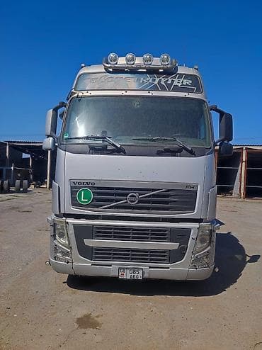 Тягач, Volvo, 2012 г., Тентованный at lalafo.kg Тягач, Volvo, 2012 г., Тентованный