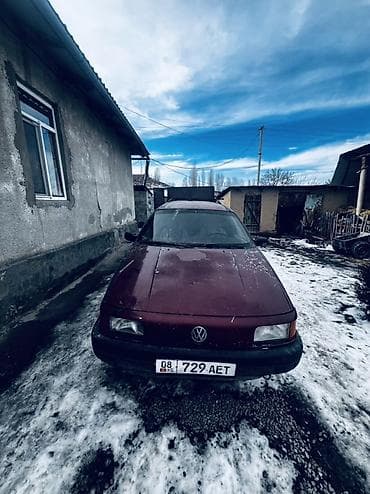 Volkswagen Passat: 1989 г., 1.8 л, Механика, Бензин, Универсал at lalafo.kg — 1 Volkswagen Passat: 1989 г., 1.8 л, Механика, Бензин, Универсал — 1