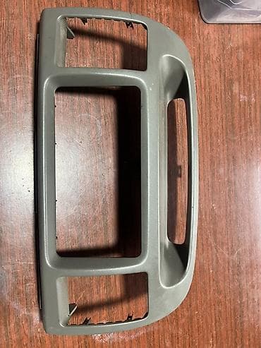 Торпедо Toyota 2002 г., Оригинал at lalafo.kg Торпедо Toyota 2002 г., Оригинал