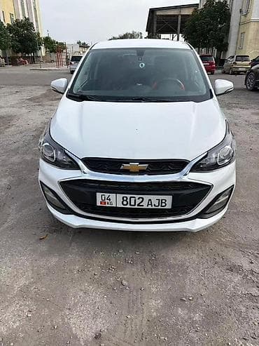 Chevrolet Spark: 2018 г., 1 л, Автомат, Бензин, Хэтчбэк at lalafo.kg Chevrolet Spark: 2018 г., 1 л, Автомат, Бензин, Хэтчбэк