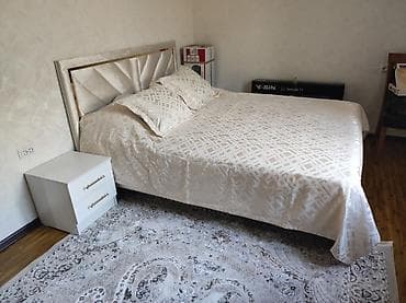 Двуспальная кровать, С мягким изголовьем, длина - 200 см at lalafo.kg Двуспальная кровать, С мягким изголовьем, длина - 200 см