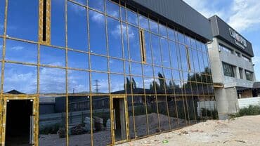 Пластиковое окно на заказ, Тип окна: Панорамные, Декоративные особенности: Другие особенности, Бесплатная установка, Без рассрочки at lalafo.kg Пластиковое окно на заказ, Тип окна: Панорамные, Декоративные особенности: Другие особенности, Бесплатная установка, Без рассрочки