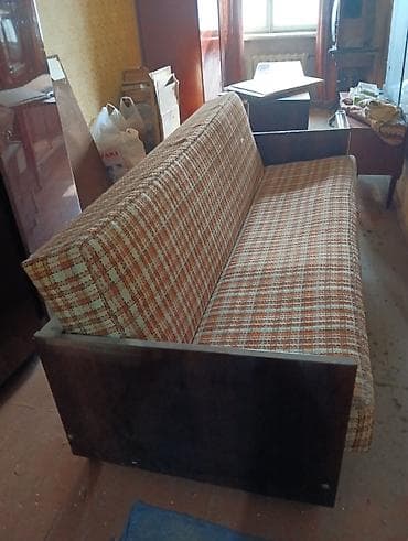 Прямой диван at lalafo.kg Прямой диван