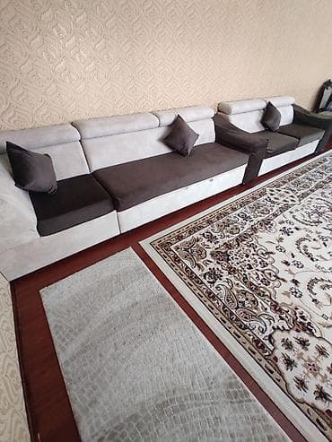 Прямой диван at lalafo.kg Прямой диван