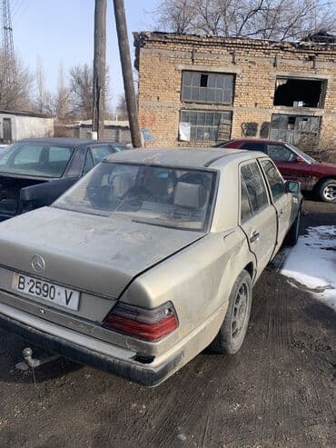 Mercedes-Benz W124: 1989 г., 2.3 л, Механика, Бензин, Седан at lalafo.kg Mercedes-Benz W124: 1989 г., 2.3 л, Механика, Бензин, Седан