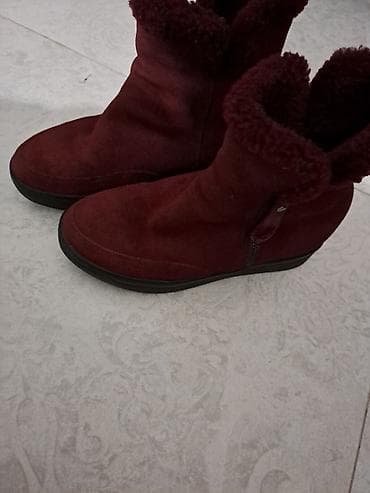 Две пары женских ботинок/ботильонов. 1) Уютные зимние ботинки at lalafo.kg — 2 Две пары женских ботинок/ботильонов. 1) Уютные зимние ботинки — 2