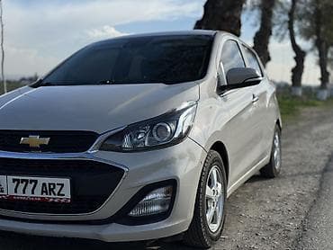 Chevrolet Spark: 2018 г., 1 л, Вариатор, Бензин, Хэтчбэк at lalafo.kg Chevrolet Spark: 2018 г., 1 л, Вариатор, Бензин, Хэтчбэк
