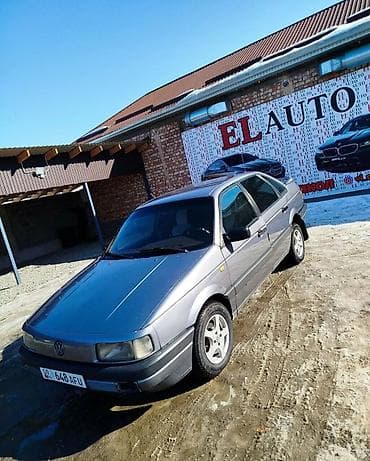 Volkswagen Passat: 1989 г., 1.8 л, Механика, Бензин, Лифтбек at lalafo.kg — 1 Volkswagen Passat: 1989 г., 1.8 л, Механика, Бензин, Лифтбек — 1