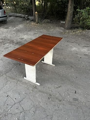 Письменный/офисный стол с прямоугольной столешницей - Столешница at lalafo.kg Письменный/офисный стол с прямоугольной столешницей - Столешница