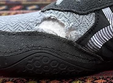 Мужские кроссовки, 41.5, Asics, Б/у, цвет - Серый at lalafo.kg — 5 Мужские кроссовки, 41.5, Asics, Б/у, цвет - Серый — 5