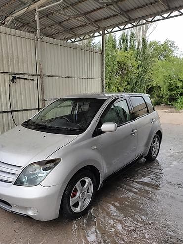 Toyota Ist: 2003 г., 1.5 л, Автомат, Бензин, Хэтчбэк at lalafo.kg Toyota Ist: 2003 г., 1.5 л, Автомат, Бензин, Хэтчбэк