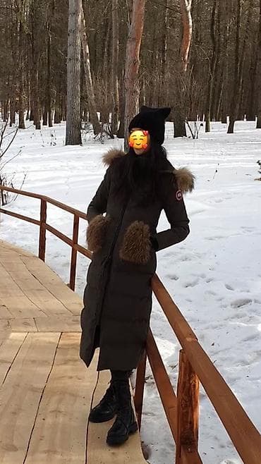 Женское зимнее пальто-пуховик длинный 3500 сом Тонкое серо‑графитовое at lalafo.kg Женское зимнее пальто-пуховик длинный 3500 сом Тонкое серо‑графитовое