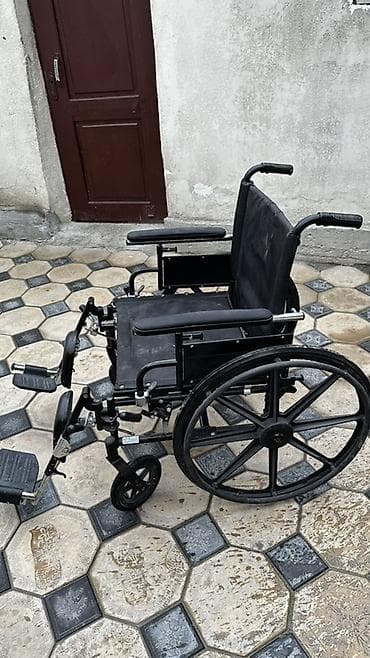 Инвалидная коляска ручная, складная. Особенности и комплектация: - at lalafo.kg Инвалидная коляска ручная, складная. Особенности и комплектация: -