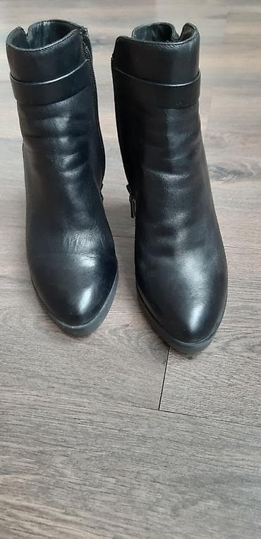 Полу сапоги кожаные pier carden,отличное качество удобный каблук at lalafo.kg Полу сапоги кожаные pier carden,отличное качество удобный каблук