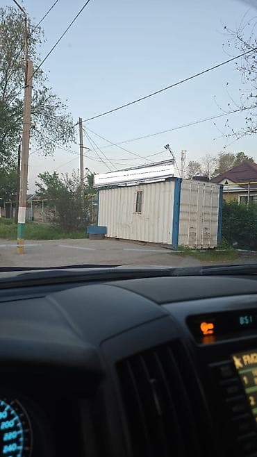 Сдаю помещение, хорошо подойдёт под замену масло, авто at lalafo.kg Сдаю помещение, хорошо подойдёт под замену масло, авто