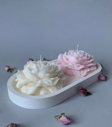 Декоративные свечи в форме пионов - Набор из двух свечей at lalafo.kg Декоративные свечи в форме пионов - Набор из двух свечей