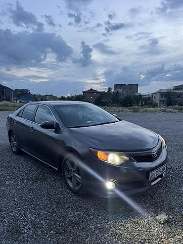 Toyota Camry: 2014 г., 2.5 л, Автомат, Седан at lalafo.kg Toyota Camry: 2014 г., 2.5 л, Автомат, Седан