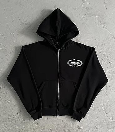 Черная зипка Corteiz🛳️ - Классическая черная расцветка - Прямой крой at lalafo.kg Черная зипка Corteiz🛳️ - Классическая черная расцветка - Прямой крой