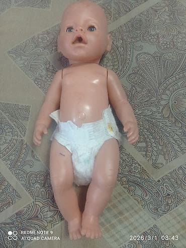 Отдам игрушки и шапку для девочки за литровую бутылку любого at lalafo.kg Отдам игрушки и шапку для девочки за литровую бутылку любого