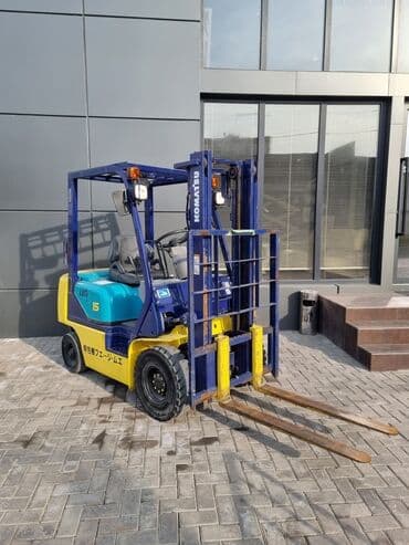 Погрузчик, Komatsu, Колесный, Вилочный at lalafo.kg Погрузчик, Komatsu, Колесный, Вилочный