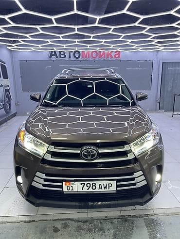 Toyota Highlander: 2017 г., 3.5 л, Автомат, Бензин, Кроссовер at lalafo.kg Toyota Highlander: 2017 г., 3.5 л, Автомат, Бензин, Кроссовер